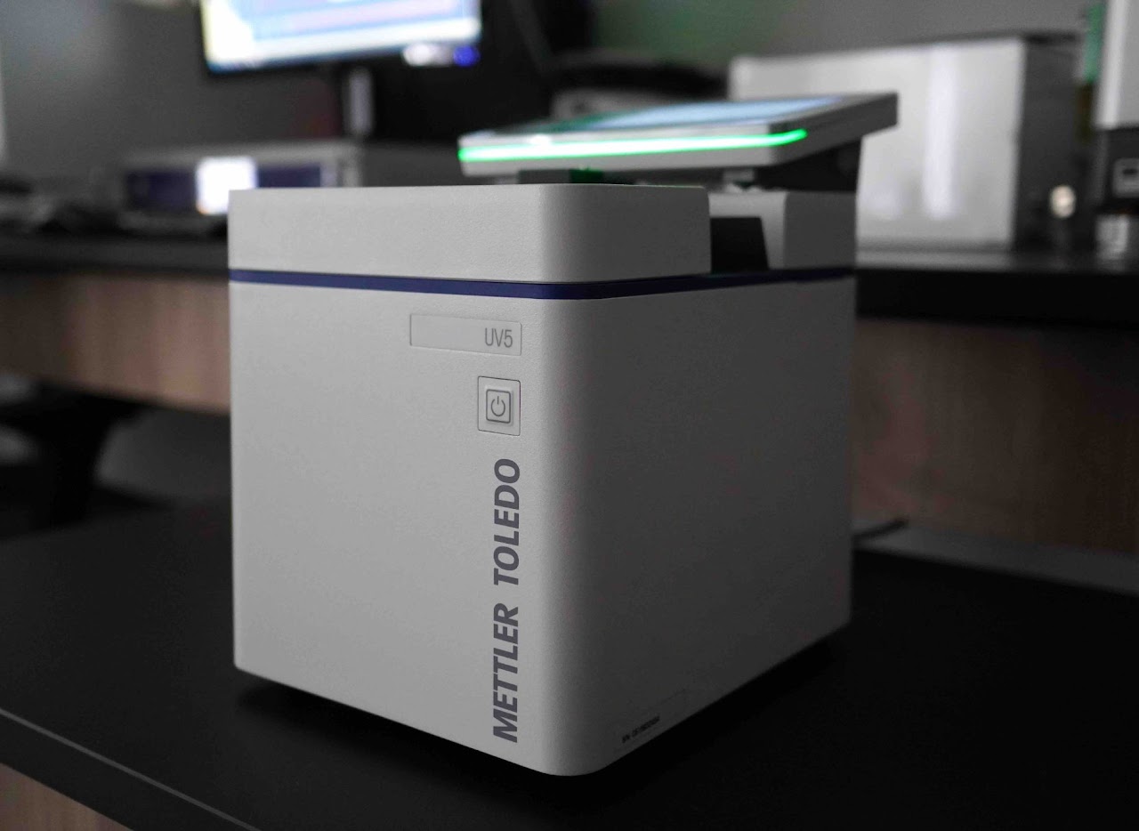UV-vis Spectrophotometer